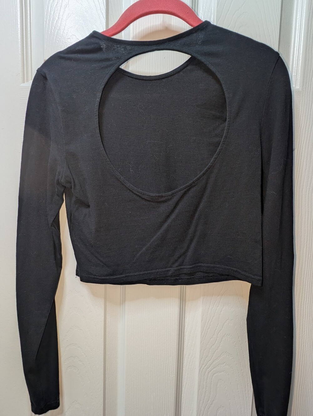 H&M Black Long-Sleeve Crop Top with Open Back